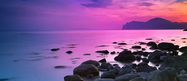 Horoscope for  Monday 9 February 2026