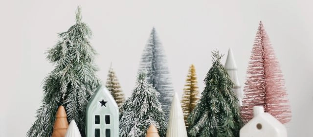 Christmas Dinner & Décor: Your Best Assets for Success According to Your Zodiac Sign